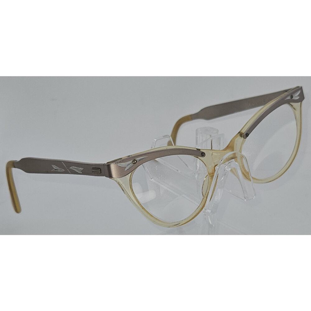 USO Optical Vintage Cat Eye Eyeglasses Gold Metal Clear Frame 5 3/4